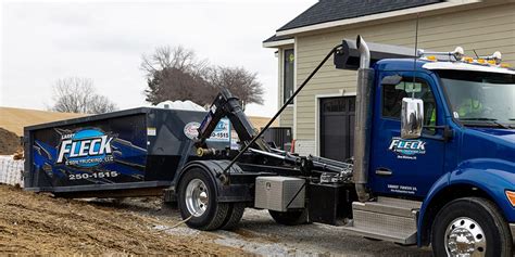 3 Essentials to Understanding Stellar Hooklift Hoists